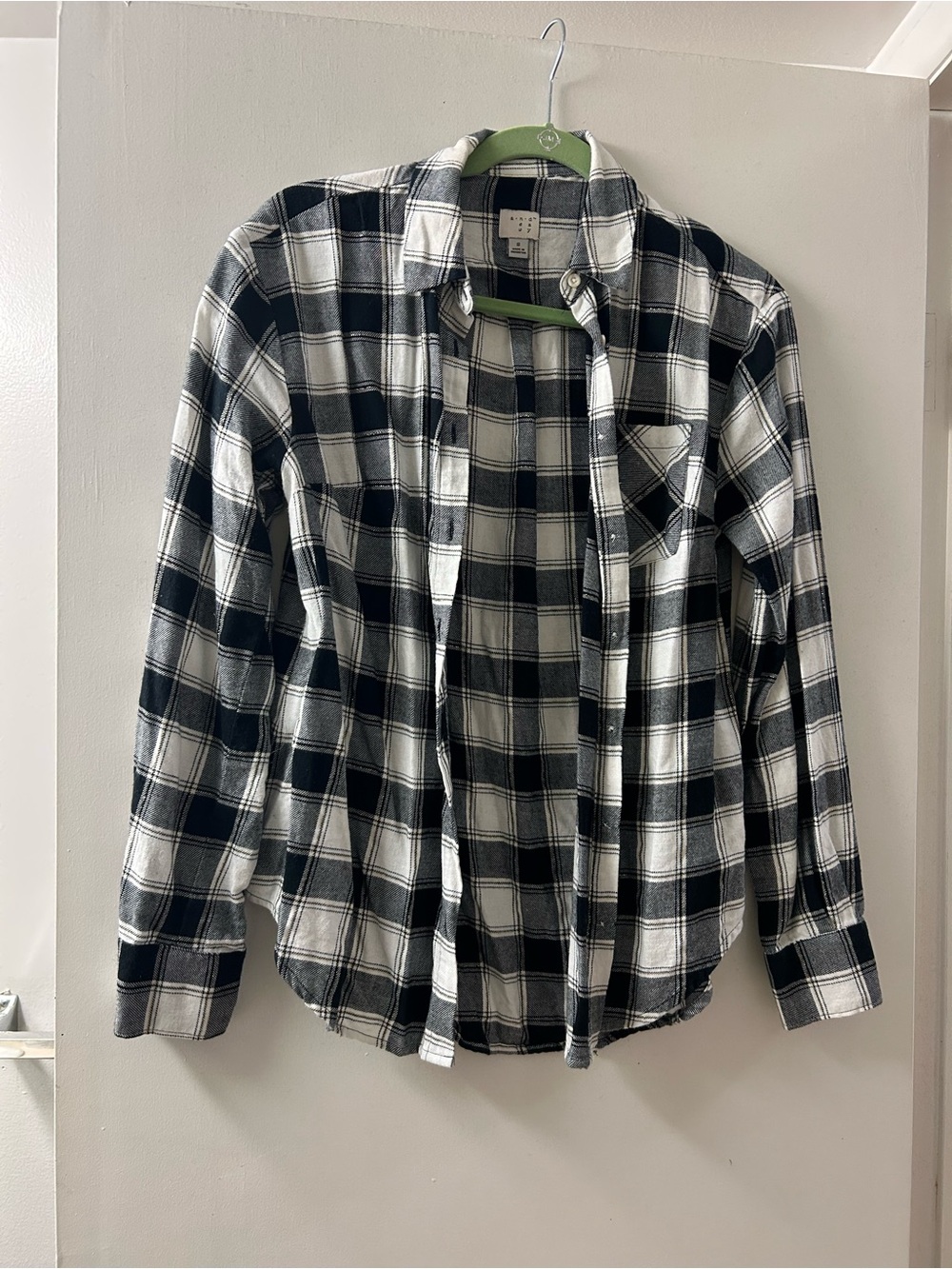 Women’s Black & White Plaid Button-Up Shirt